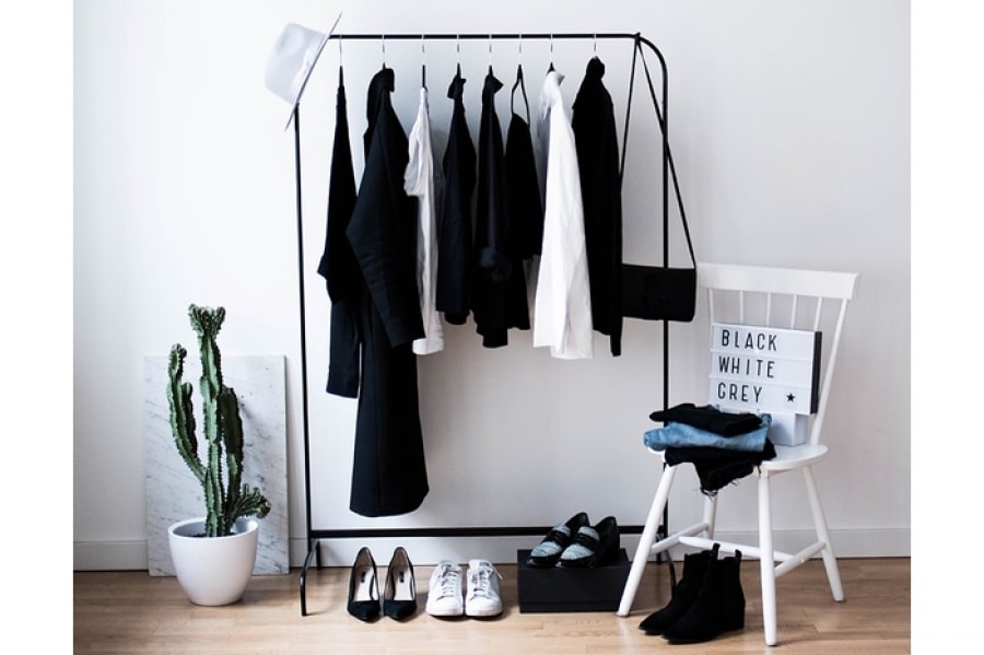 Read more about the article How to Shop During Sale Season