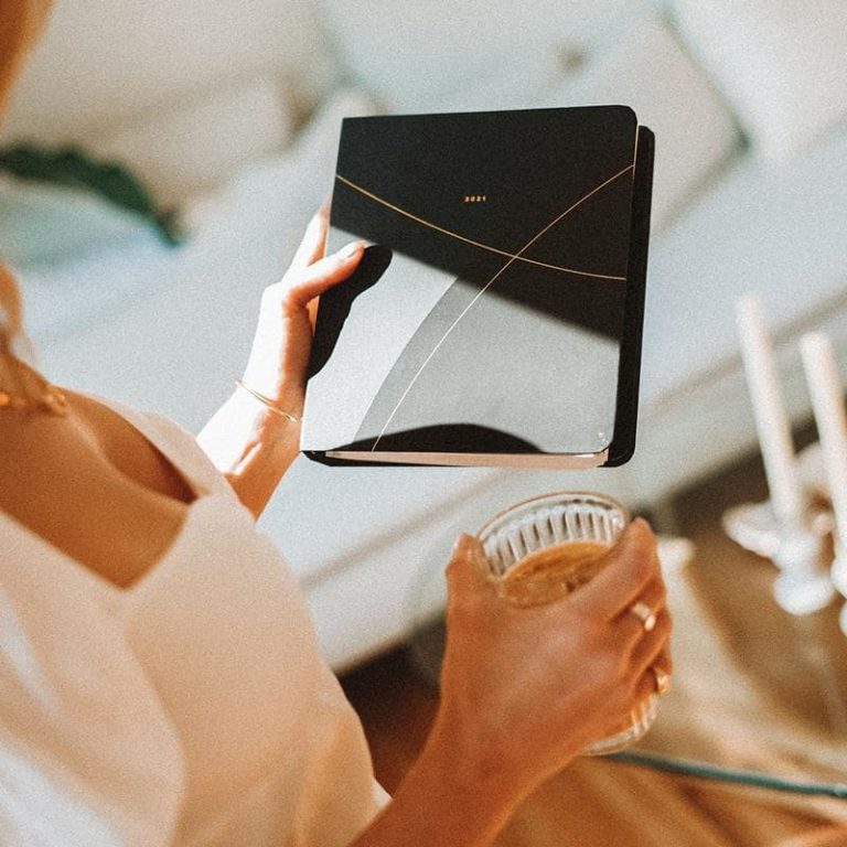Devina Bhaga Best Personal Stylist NYC & Vancouver suggesting a planner